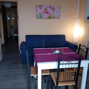 Flora Apartment