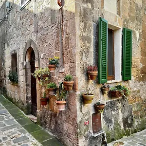 guesthouse-santa-monaca.it-tuscanyhotel.com/